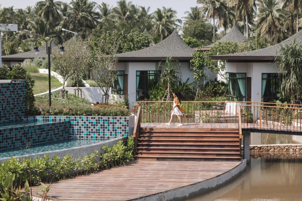 Na Tree Tara Riverside Resort Amphawa Damnoensaduak Exterior photo
