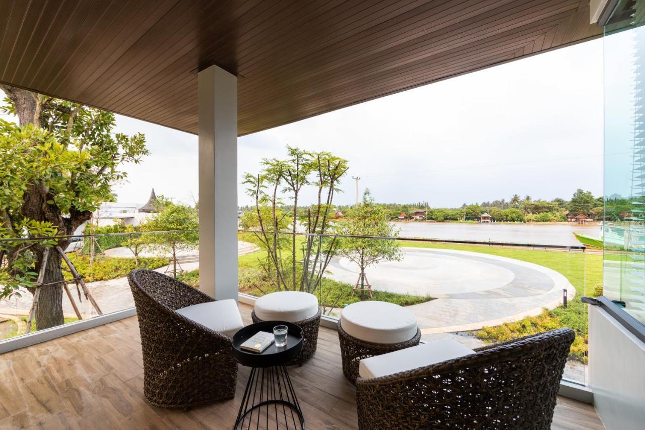 Na Tree Tara Riverside Resort Amphawa Damnoensaduak Exterior photo